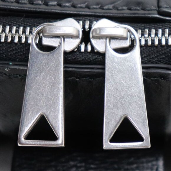 Bottega Veneta Maxi Intrecciato Cassette Sling Bag Body Bag Black - Picture 5 of 6